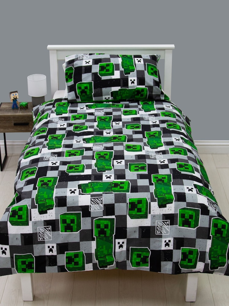 Character World Green Minecraft Block Reversible Polycotton Duvet Cover Set - Image 2 of 5