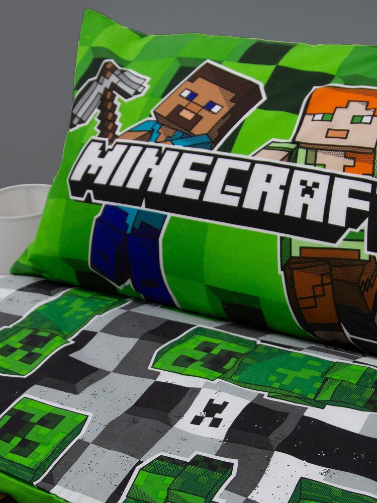 Character World Green Minecraft Block Reversible Polycotton Duvet Cover Set - Image 3 of 5