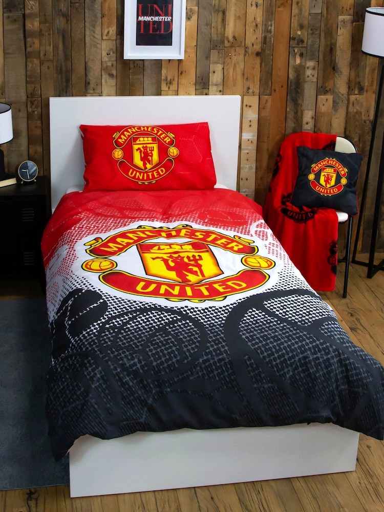 Character World Red Manchester United FC Reversible Polycotton Football Duvet Set - Image 1 of 5