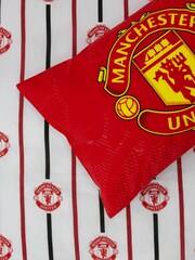Character World Red Manchester United FC Reversible Polycotton Football Duvet Set - Image 4 of 5