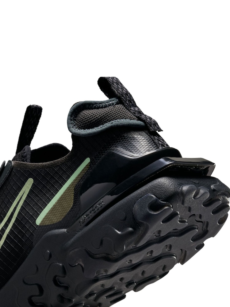 Nike Black/White React Vision Trainers - Image 8 of 8