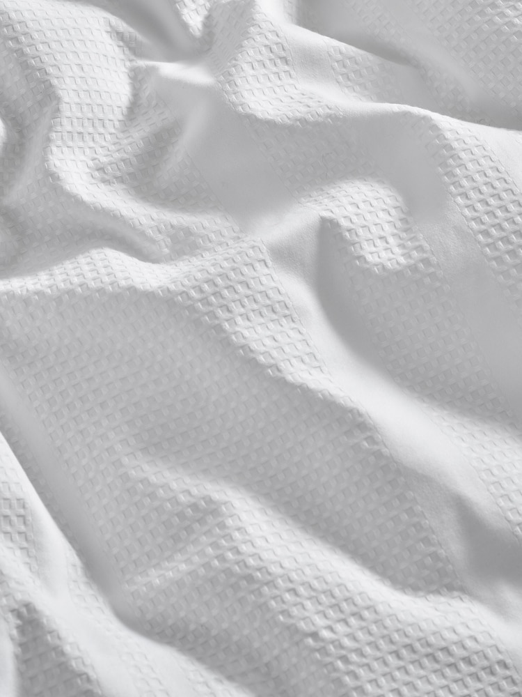 White 100% Cotton Waffle 300 Thread Count Sateen Duvet Cover and Pillowcase Set - Image 6 of 6