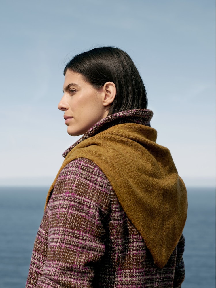 Seasalt Cornwall Yellow Wild Bilberry Knitted Triangle Scarf - Image 2 of 7