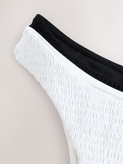 Blanc/Noir - Lot de 2 bas de bikini brésiliens froncés à jambe haute - Image 5 of 6