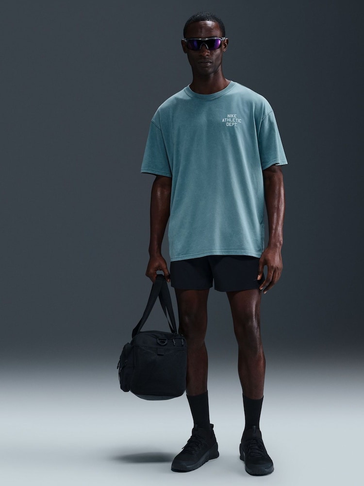 Nike Smokey Blue Graphic Back Print Training T-Shirt - Image 2 of 5 Nike Smokey Blue Graphic Back Print Training T-Shirt - Image 2 of 5