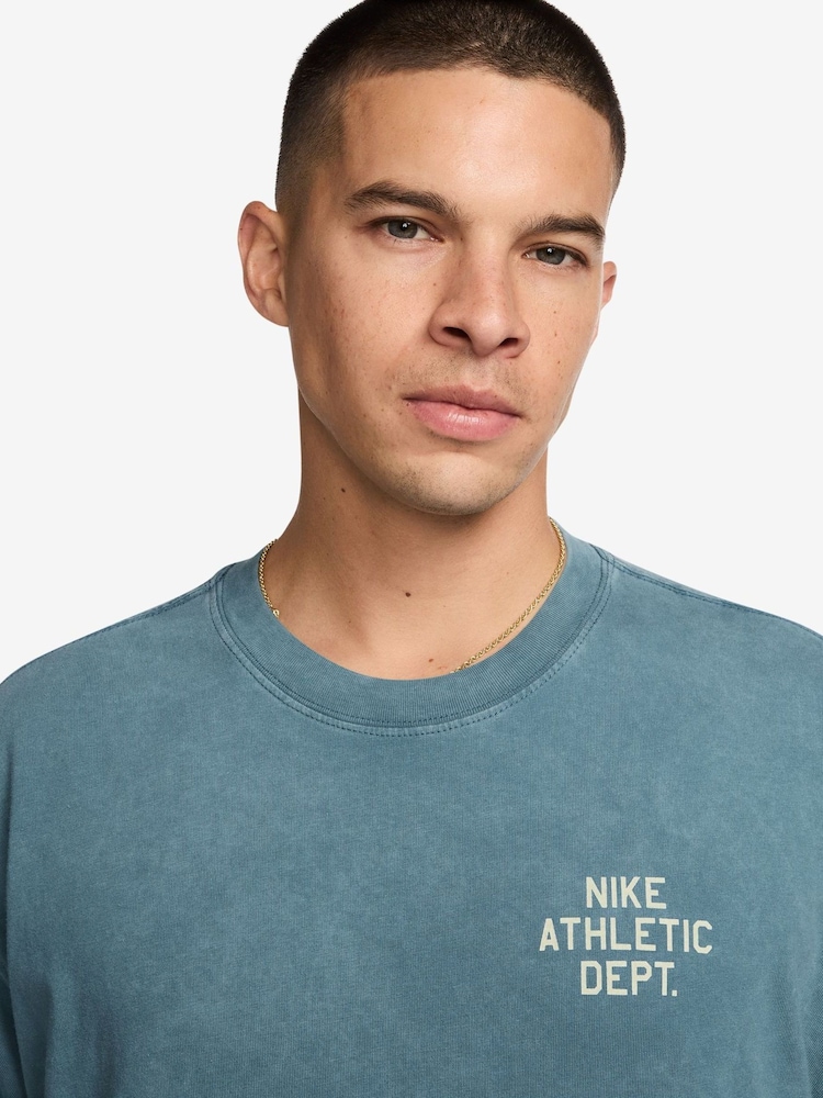 Nike Smokey Blue Graphic Back Print Training T-Shirt - Image 3 of 3