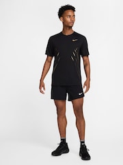 Nike Black Dri-FIT Jakob Ingebrigtsen Running T-Shirt - Image 3 of 7