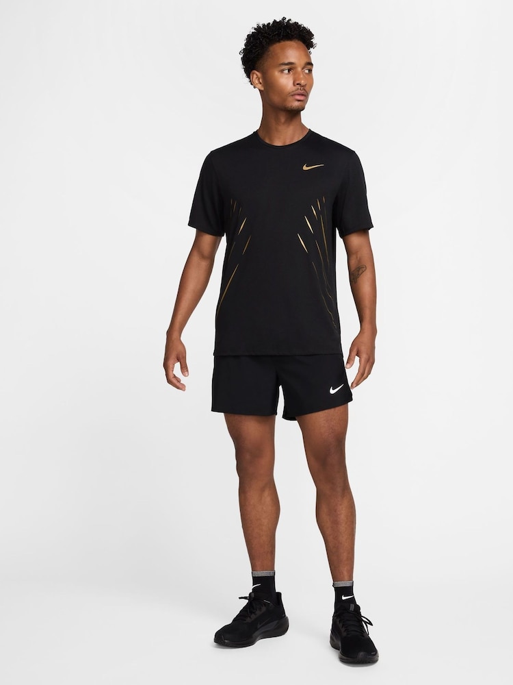 Czarny - Koszulka do biegania Nike Dri-FIT Jakob Ingebrigtsen - Image 3 of 7