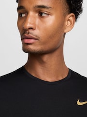 Nike Black Dri-FIT Jakob Ingebrigtsen Running T-Shirt - Image 4 of 7