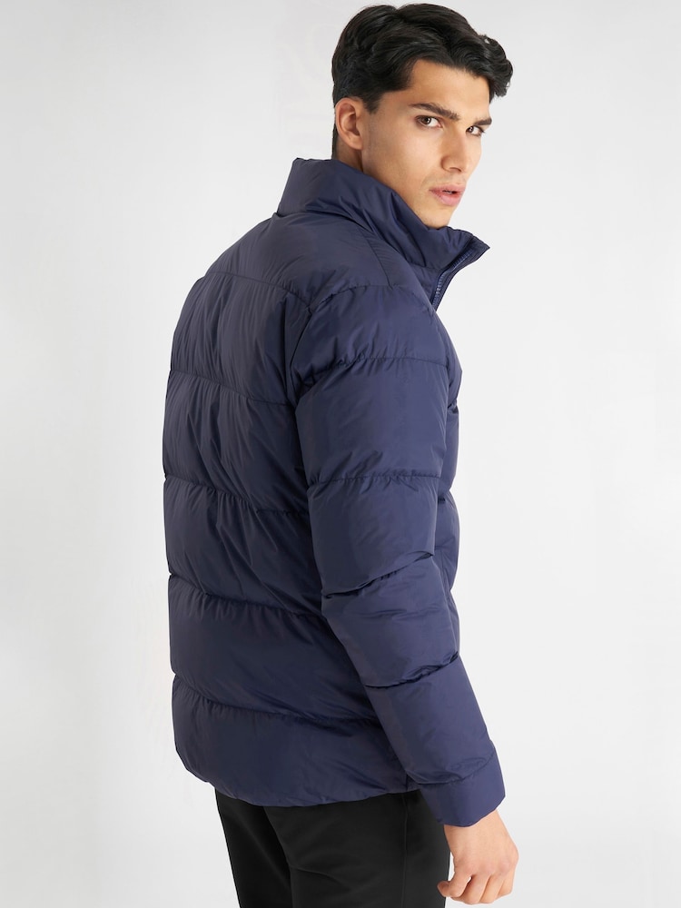 Blau - Calvin Klein Golf Winnsboro Padded Jacket - Bild 2 von 9 Blau - Calvin Klein Golf Winnsboro Padded Jacket - Bild 2 von 9