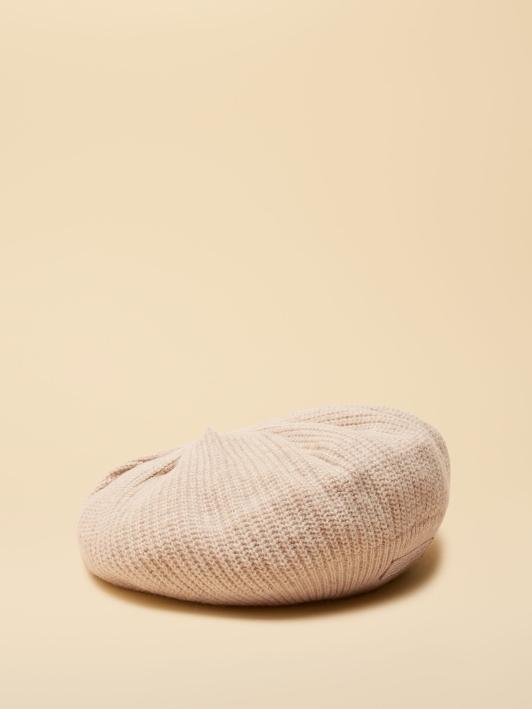 Joules Joelle Oatmeal Ribbed Knitted Beret - Image 7 of 7 Joules Joelle Oatmeal Ribbed Knitted Beret - Image 7 of 7