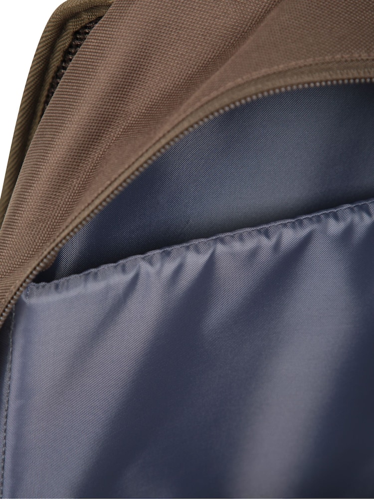 Mountain Warehouse Orange Quest 23L Laptop Bag - Image 6 of 6 Mountain Warehouse Orange Quest 23L Laptop Bag - Image 6 of 6