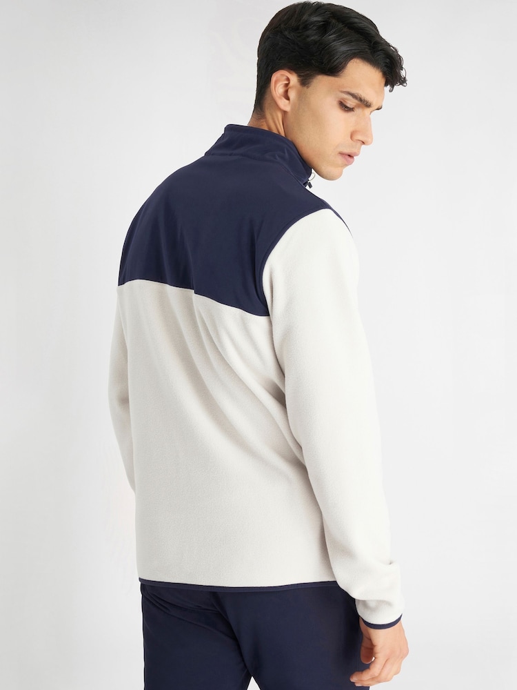 بني - Calvin Klein Golf Hybrid Polar Fleece - صورة 2 من 8
