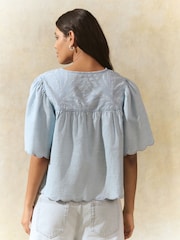 Desteñido - 100% Cotton Embroidered Lightweight Denim Blouse - Imagen 4 de 8