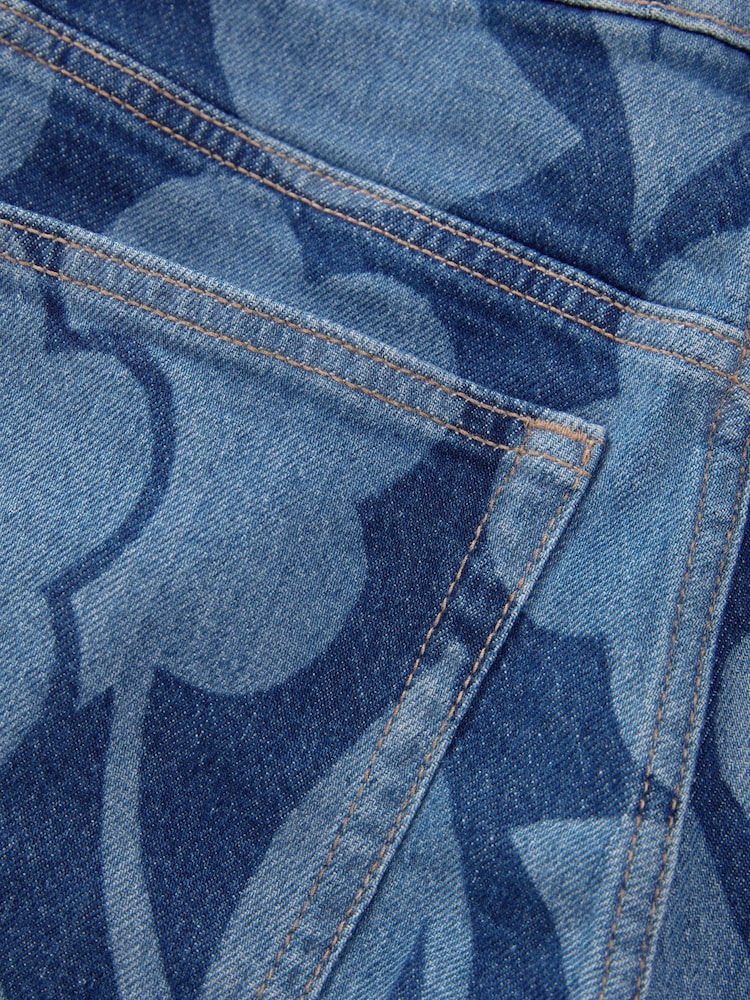 Blumen - Mom-Shorts aus Denim mit Comfort-Stretch - Bild 8 von 8 Blumen - Mom-Shorts aus Denim mit Comfort-Stretch - Bild 8 von 8