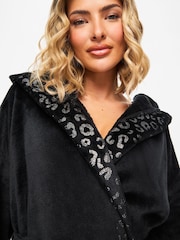 Negro - Ann Summers Signature Sparkle Fluffy Robe - Imagen 4 de 5