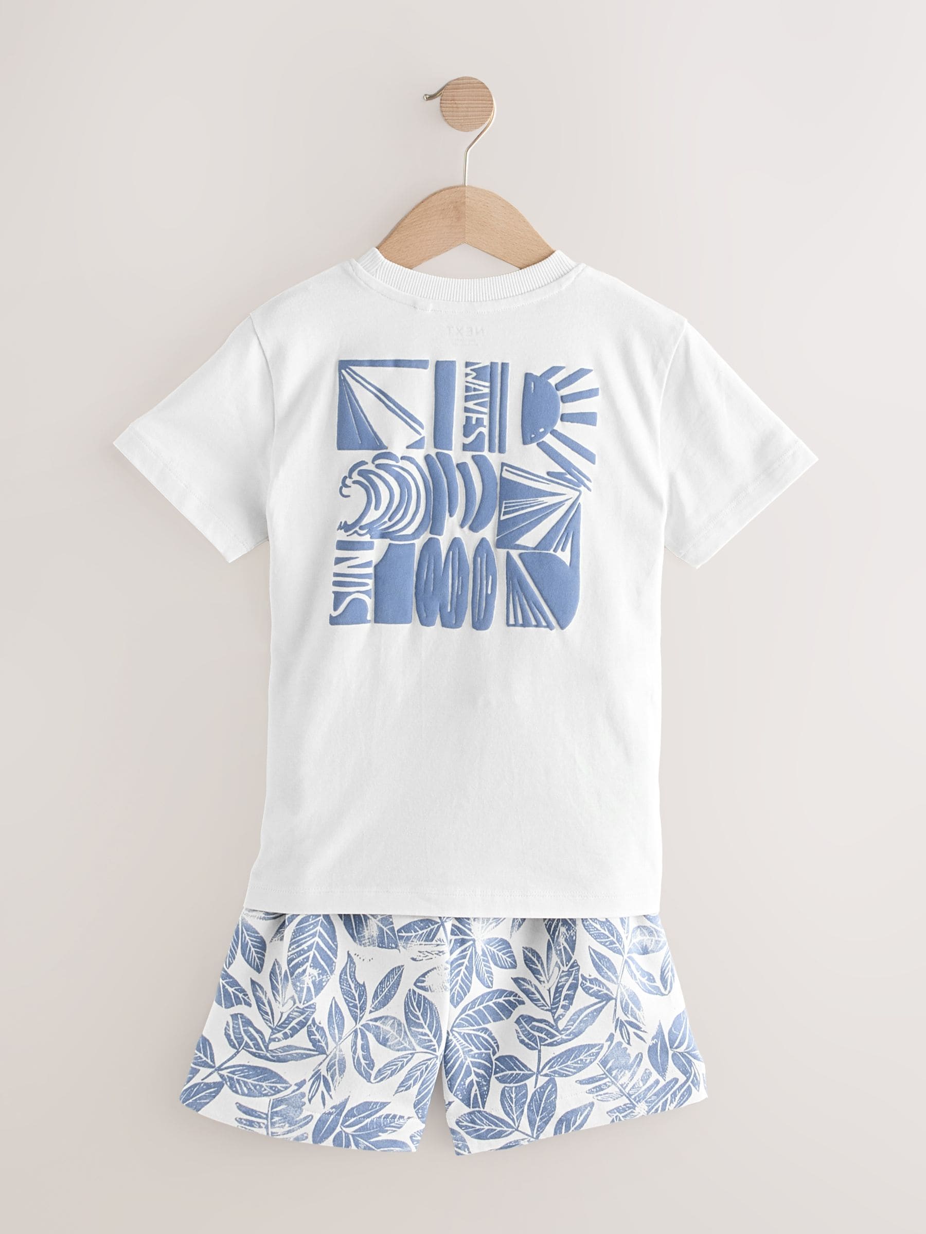 ★andar★ Full and Beach Graphic Slim Fit Short Sleeve Buy White/Blue Surf Relaxed Fit Short Sleeve T-Shirt and
