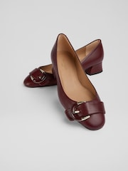 LK Bennett Cici Bordeaux Casual Resin Buckle Courts - Slika 3 iz 4