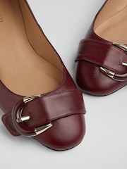 LK Bennett Cici Bordeaux Casual Resin Buckle Courts - Slika 4 iz 4