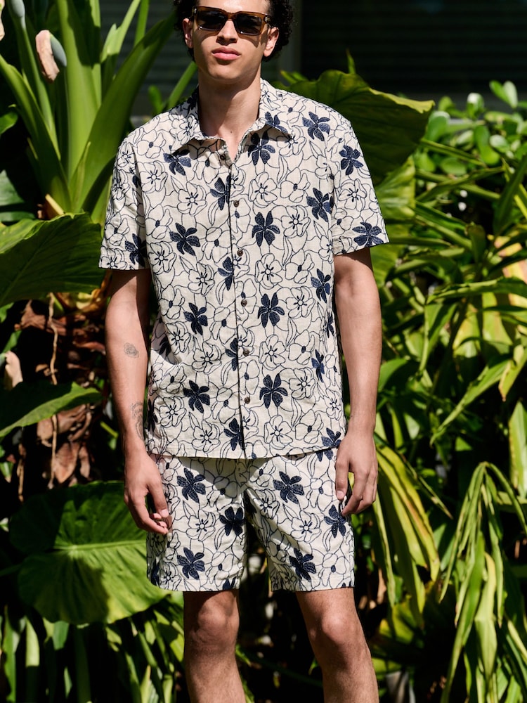Navy/White Floral Embroidered Elasticated Waist Shorts - Image 2 of 9