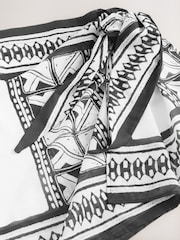 Black/White 100% Cotton Sarong - Image 7 of 7