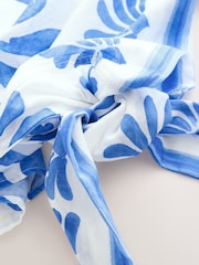 Blue/White Geo Print 100% Cotton Sarong - Image 8 of 9