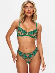 سروال داخلي برازيلي بتطريز مورد وتصميم قفصي من Ann Summers - صورة 4 من 5