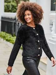 Sosandar Fluffy Strikk Cardigan Med Luxe Gullknapper - Bilde 1 av 5