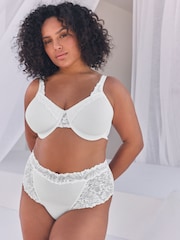 White F-K Ultimate Support Comfort Lace Minimising Full Cup Bra - Image 2 of 7