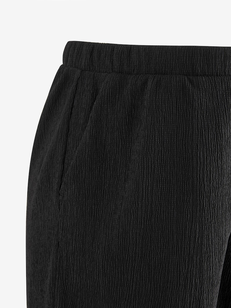 Black Maternity Pull On Textured Shorts - Image 8 of 8
