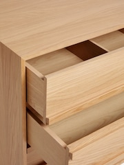 Jasper Conran London Oak 4 Drawer Belgrave Walnut Chest of Drawers - Image 9 of 9