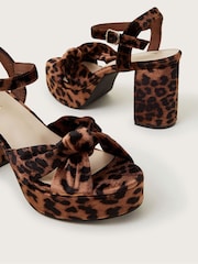 Monsoon Mara Leopard Print Platform Heels - Imagen 3 de 4