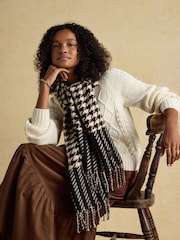 Joules Langtree Black/Tan Large Unisex Scarf - Image 3 of 6