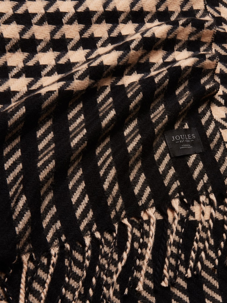Joules Langtree Black/Tan Large Unisex Scarf - Image 6 of 6 Joules Langtree Black/Tan Large Unisex Scarf - Image 6 of 6