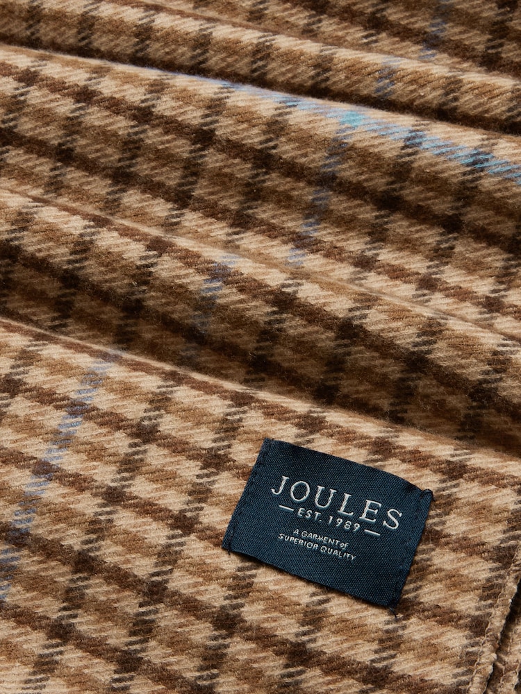 Joules Langtree Brown Check Large Unisex Scarf - Image 9 of 9 Joules Langtree Brown Check Large Unisex Scarf - Image 9 of 9
