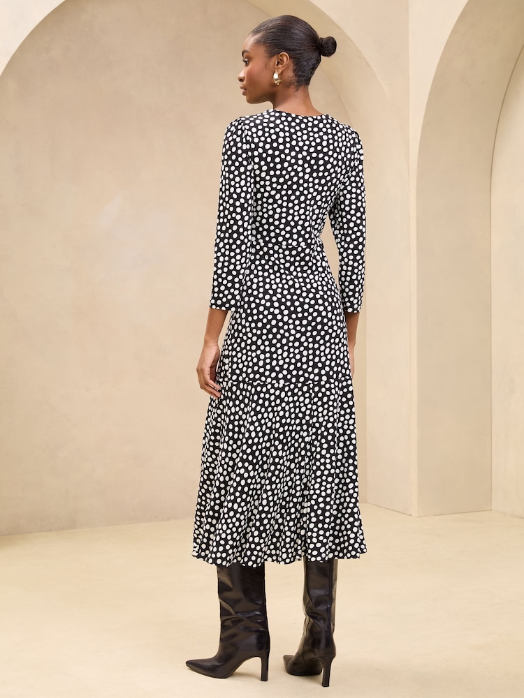 Lipsy Black/White Spot V-Neck Twist Underbust Jersey Midi Dress - Image 4 of 4