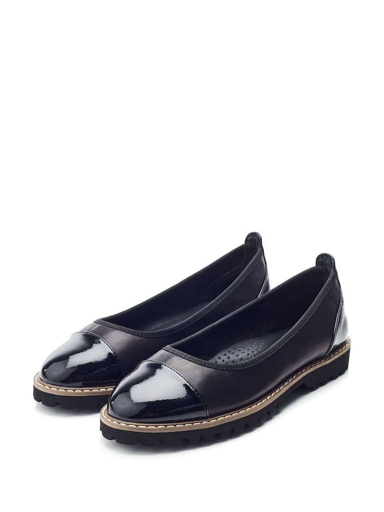 črna - Moda in Pelle Egleton Toe Cap Ballerina Shoes - Slika 2 iz 4 črna - Moda in Pelle Egleton Toe Cap Ballerina Shoes - Slika 2 iz 4
