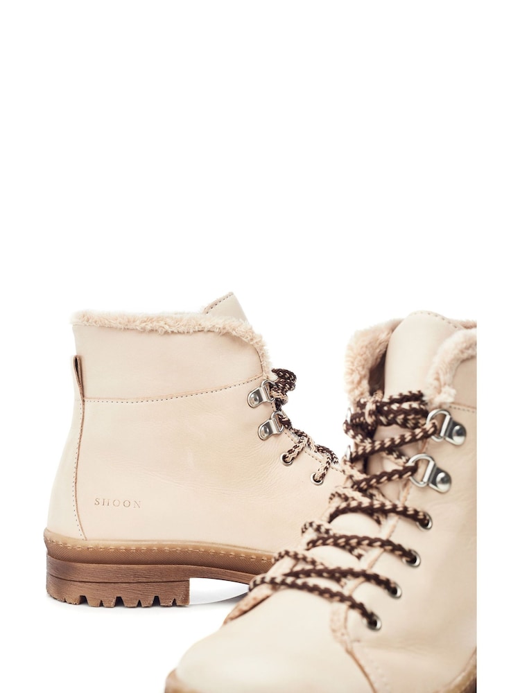 Moda in Pelle Onella Lace-Up Stitch Detail Leather Boots - Image 4 of 4
