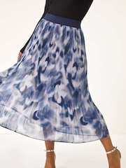 Roman Grey Petite Abstract Crystal Pleated Skirt - Image 5 of 6