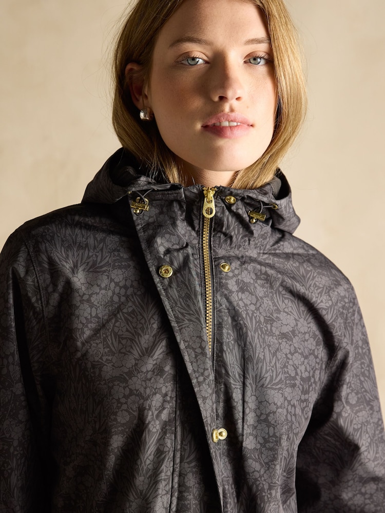 Noir - Imperméable Joules Holkham pliable avec capuche - Image 5 of 11