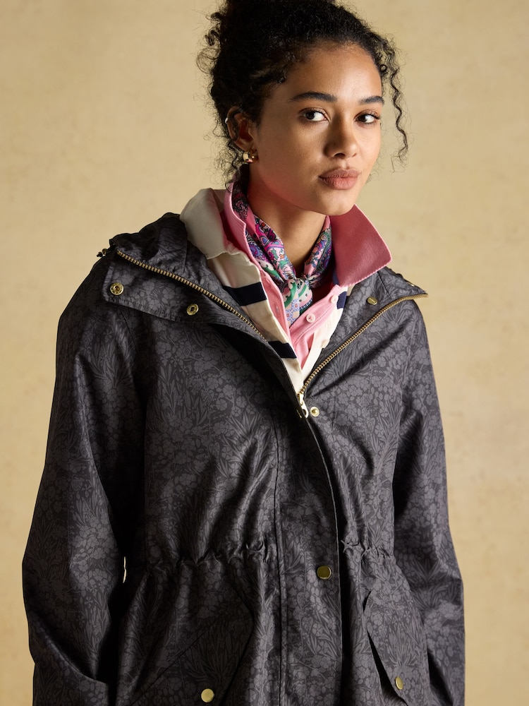 Noir - Imperméable Joules Holkham pliable avec capuche - Image 7 of 11