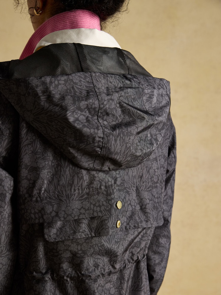 Noir - Imperméable Joules Holkham pliable avec capuche - Image 8 of 11