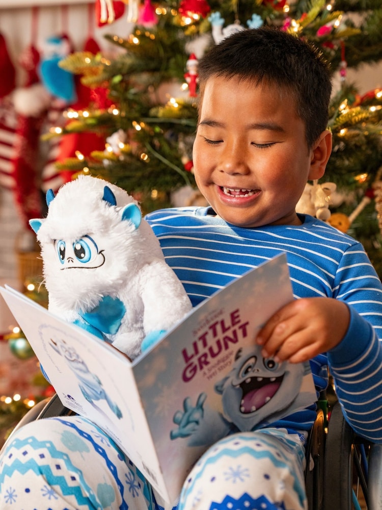 The Elf on the Shelf Snobiggie Little Grunt Yeti & Book - Image 4 of 4
