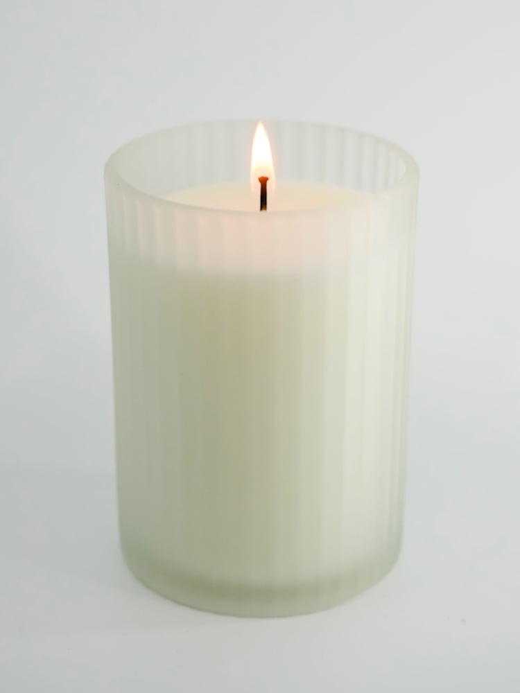 Laura Ashley Blue 550g Decorative White Ceramic Candle - 1 Wick Beachcomber - Image 5 of 5