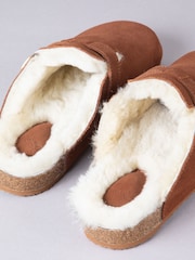 Lakeland Leather Brown Unisex Sheepskin Clog Slippers - Image 4 of 6