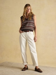 بني - Joules Islay V Neck Fairisle Cotton Rich Vest - صورة 3 من 9