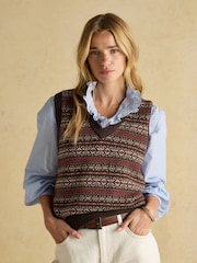 بني - Joules Islay V Neck Fairisle Cotton Rich Vest - صورة 4 من 9
