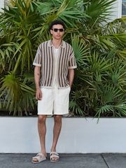 Neutral/Sage Green - Relaxed Fit Cotton Rich Short Sleeve Crochet Knit Button Through Polo Shirt - صورة 2 من 8