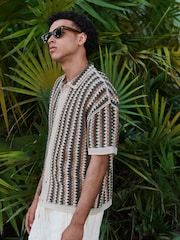 Neutral/Sage Green - Relaxed Fit Cotton Rich Short Sleeve Crochet Knit Button Through Polo Shirt - صورة 3 من 8