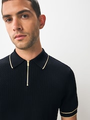 Preto - Camisa polo de malha Regular fit com acabamento em Cotton e manga curta, com zíper em um quarto - Imagem 4 de 7